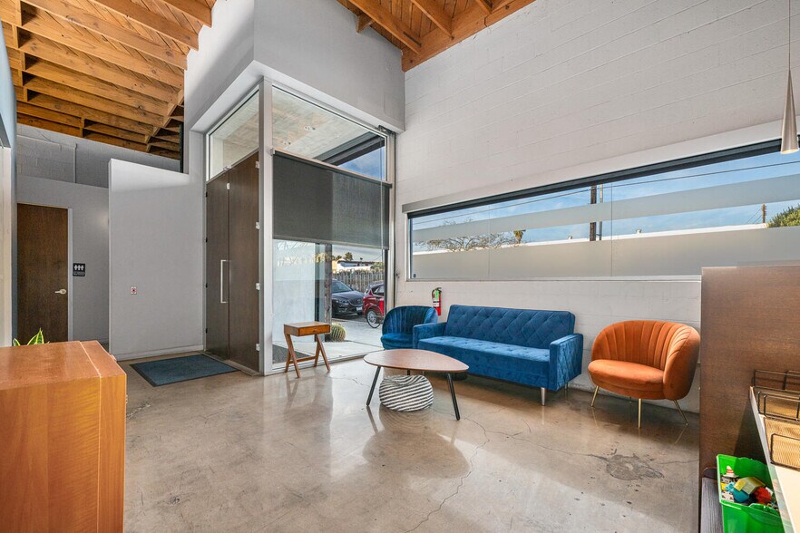 More Photos Of 1342 Coronado Ave, Long Beach Loft Creative Space For Lease