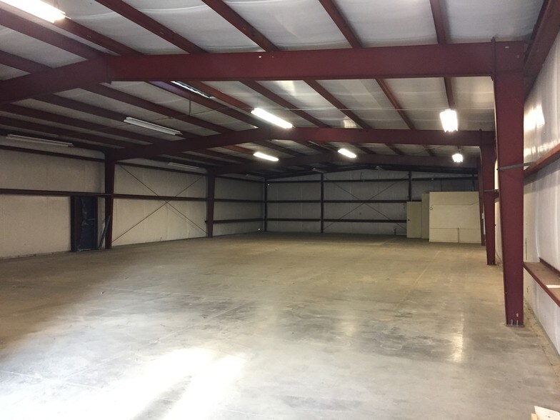 More Photos Of 925 N Union St, Stockton Warehouse For Lease