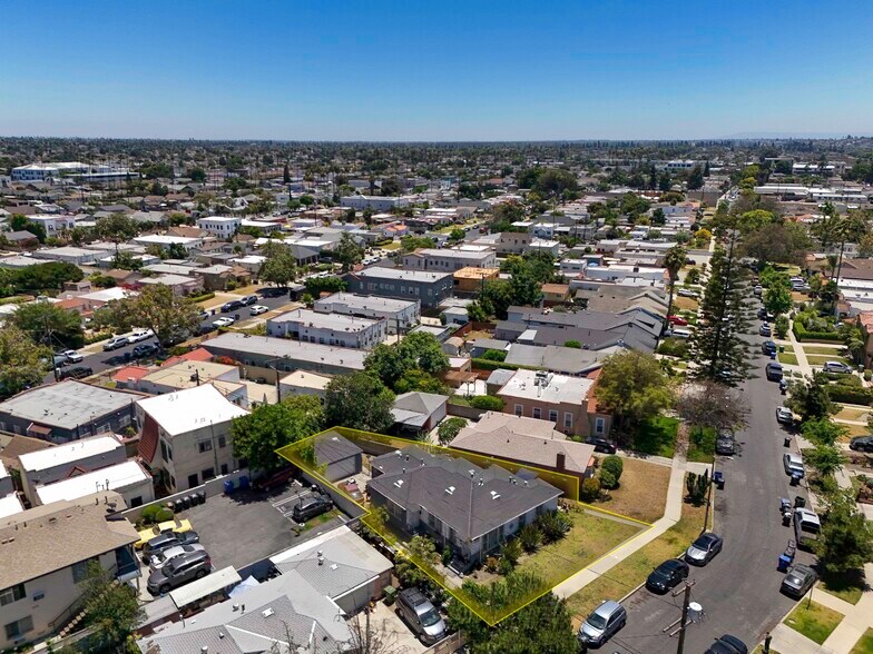 More Photos Of 2918 11th Ave, Los Angeles Apartments For Sale