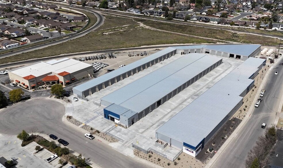 Primary Photo Of 8700 Scobee St, Bakersfield Self Storage For Sale