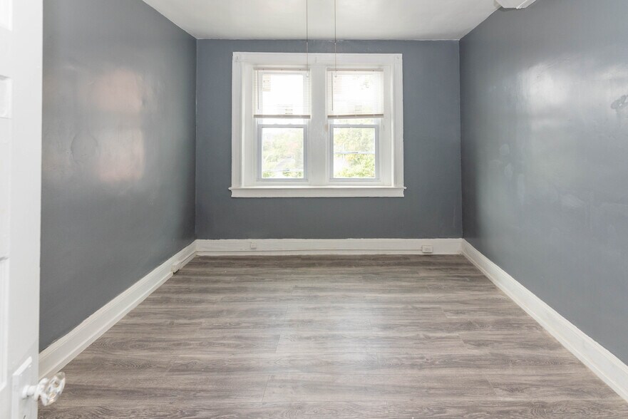 More Photos Of 3210-3212 Walbrook Ave, Baltimore Apartments For Sale