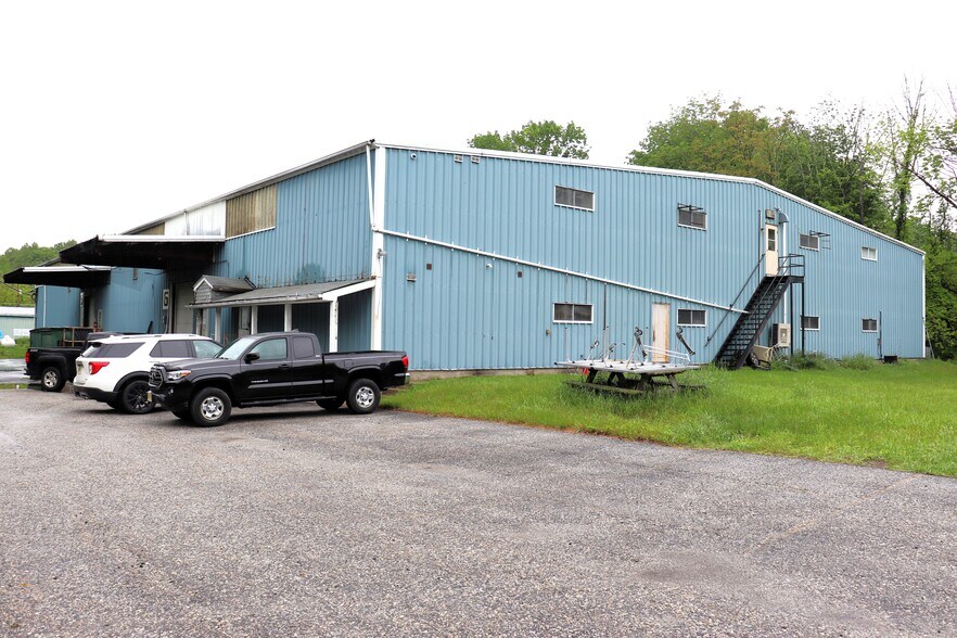 More Photos Of 35 Rose Morrow Rd, Wantage Manufacturing For Lease