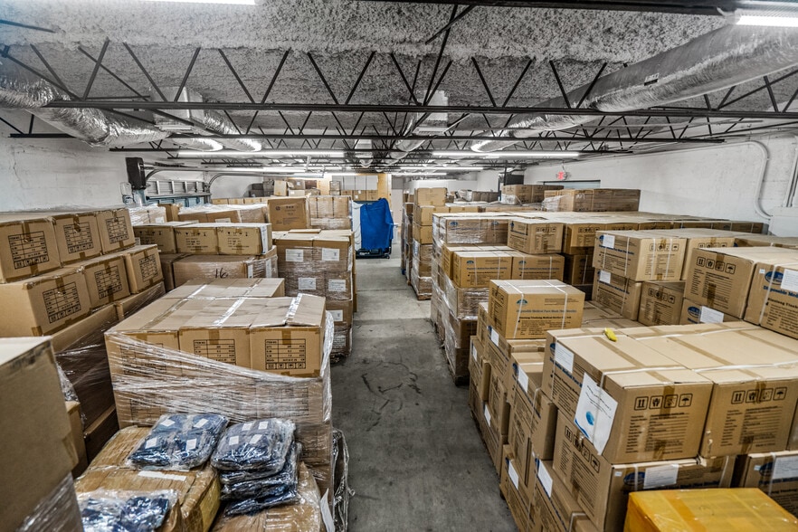 More Photos Of 421 NE 7th Ave, Boynton Beach Warehouse For Lease