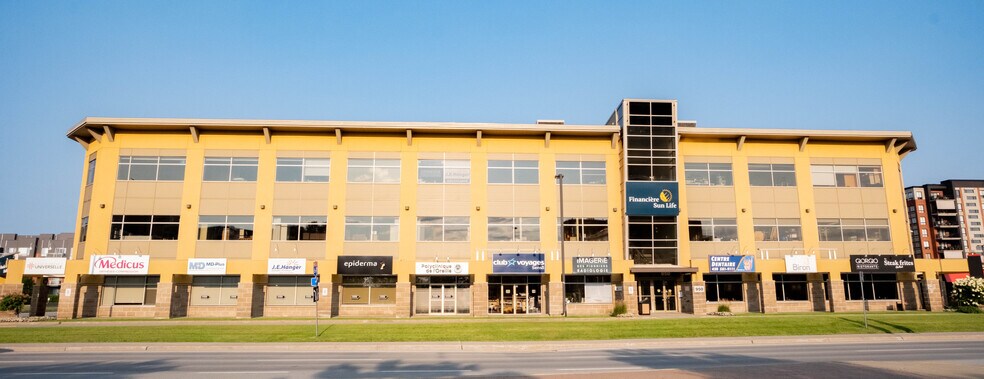 More Photos Of 950 Montée Des Pionniers, Terrebonne Medical For Lease