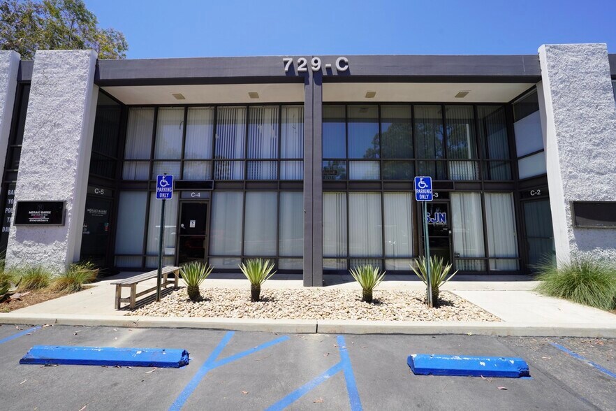 More Photos Of 1599 Superior Ave, Costa Mesa Unknown For Lease