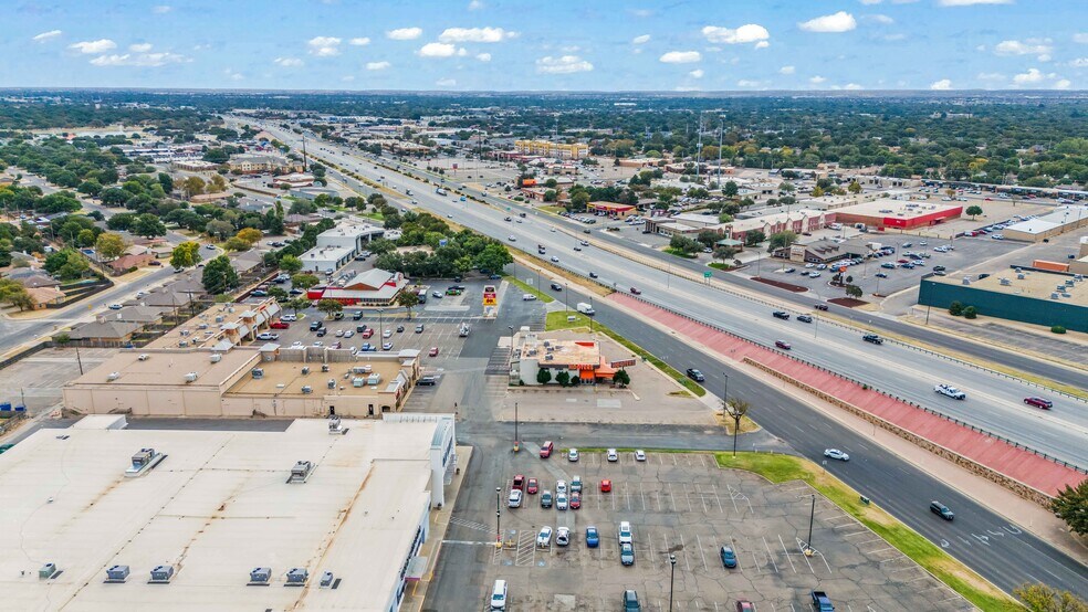 More Photos Of 4950 S Loop 289, Lubbock Restaurant For Lease