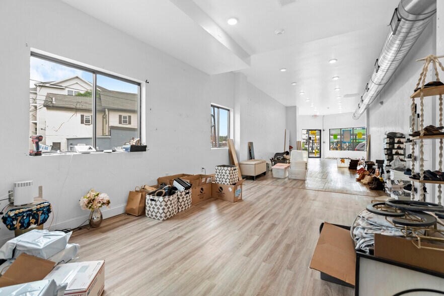 More Photos Of 236-242 Main St, Malden Storefront Retail Residential For Lease