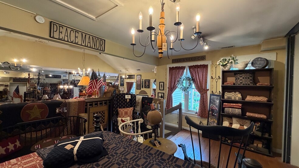 More Photos Of 803 S Main St, Saint Charles Storefront Retail Residential For Sale