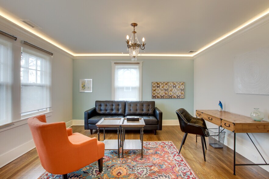 More Photos Of 21 E 2nd St, Riverhead Medical For Sale