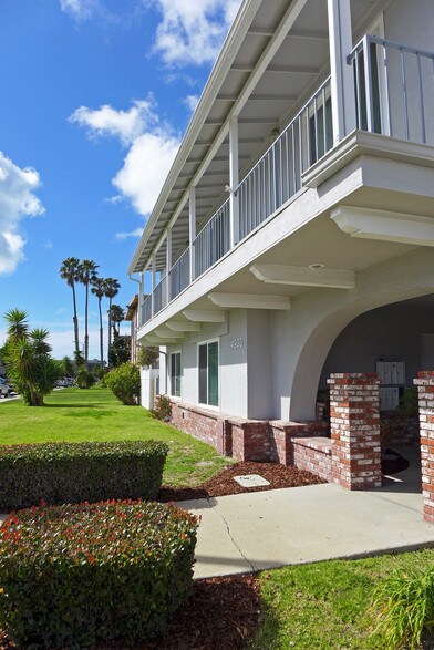 More Photos Of 4903 Nautilus St, Oxnard Apartments For Sale