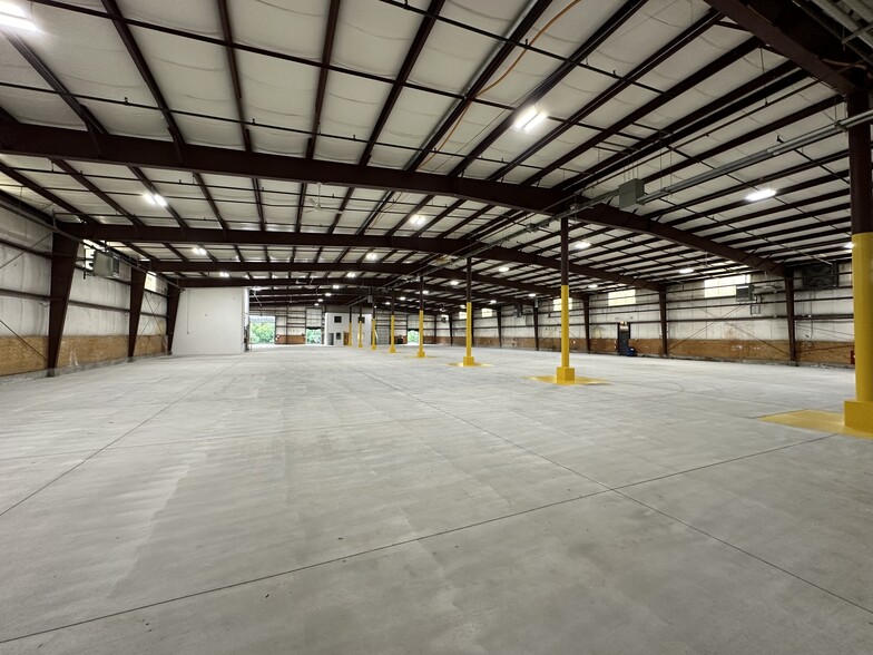 Primary Photo Of 24 Industrial Rd, Walpole Warehouse For Lease