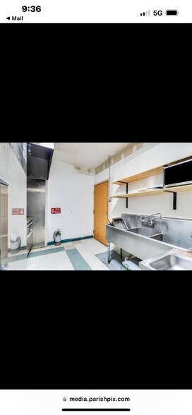 More Photos Of 417 NE Evangeline, Lafayette Medical For Sale