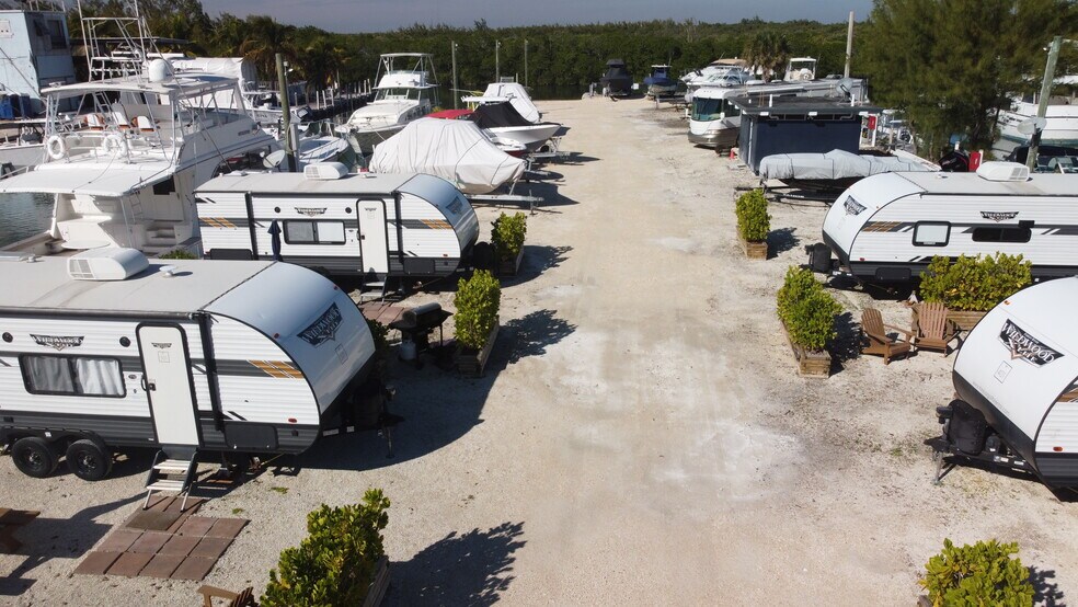 More Photos Of 199 Morris Ave, Key Largo Marina For Sale