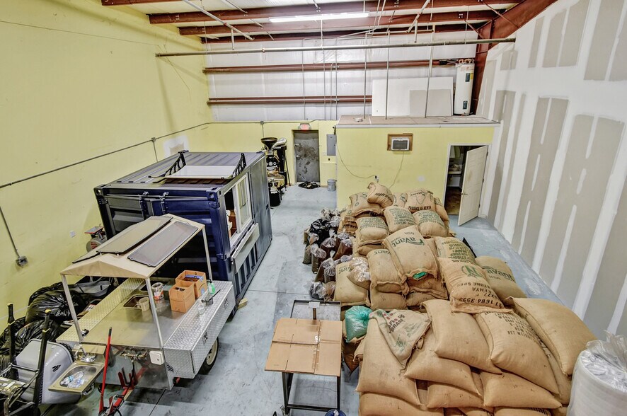 More Photos Of 1761 Dobbs Rd, Saint Augustine Warehouse For Sale