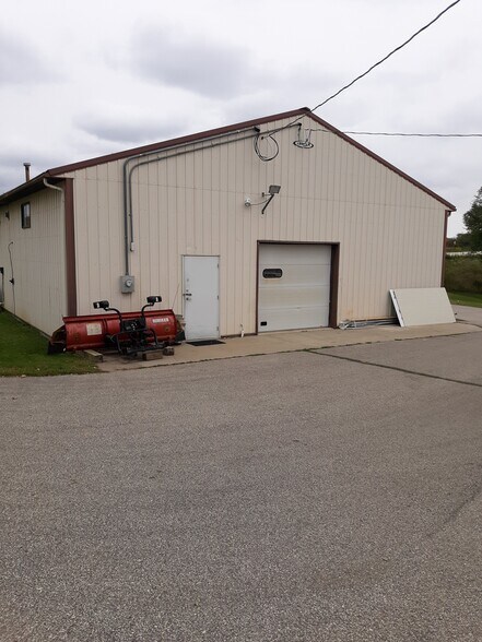 More Photos Of 589 Lake Shady Ave N, Oronoco Daycare Center For Lease
