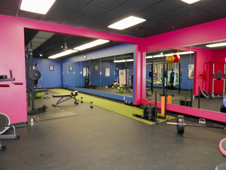 More Photos Of 440 Niagara Falls Blvd, Buffalo Medical For Sale