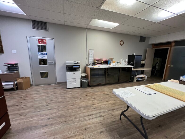 More Photos Of 207 9th St SW, Canton Warehouse For Sale