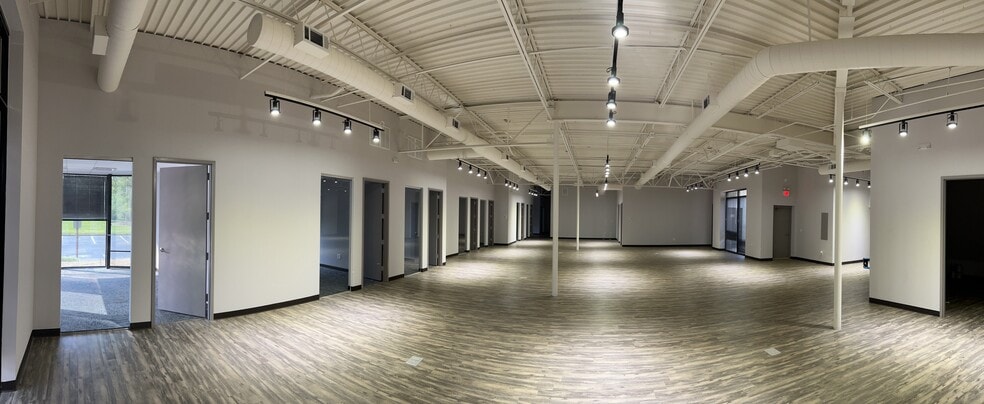 More Photos Of 3000 Northwoods Pky, Norcross Unknown For Lease