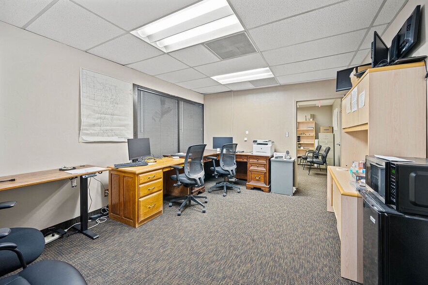 More Photos Of 2960 N Academy Blvd, Colorado Springs Office For Sale