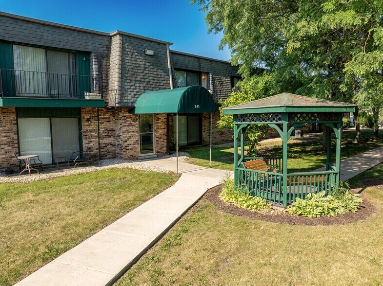 More Photos Of 725 E Glenwood Lansing Rd, Glenwood Apartments For Sale