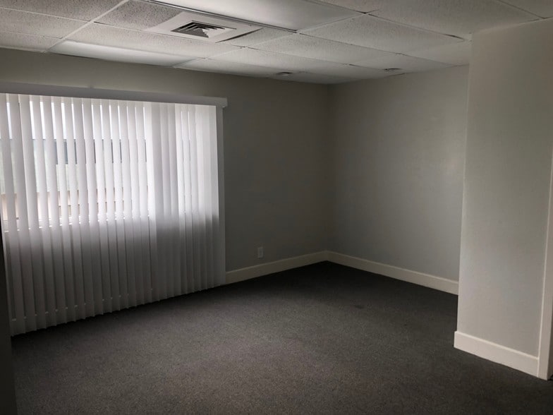 More Photos Of 1908 Pomona Ave, Costa Mesa Unknown For Lease