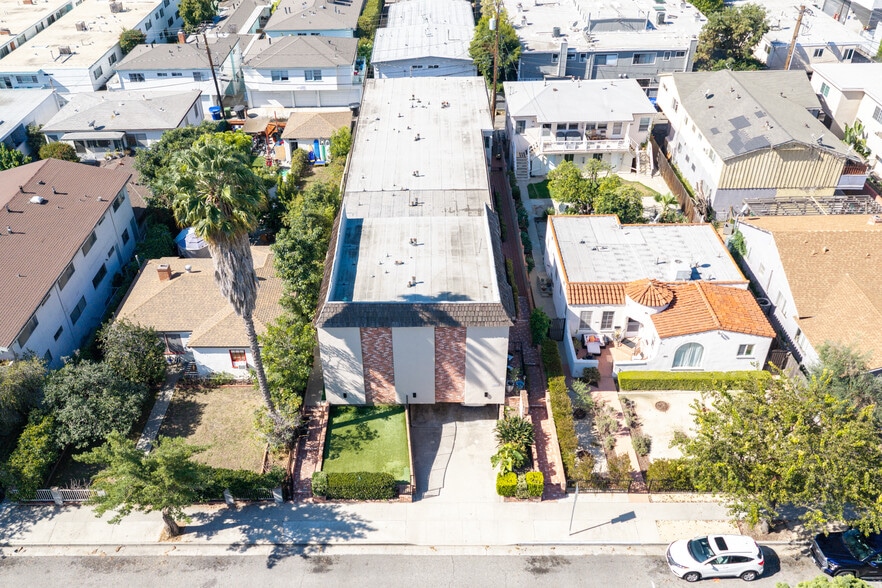 More Photos Of 1434 Berkeley St, Santa Monica Apartments For Sale