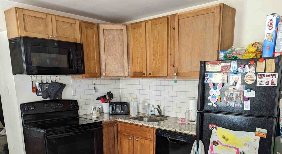 More Photos Of 7101 Ridge Ave, Philadelphia Apartments For Sale