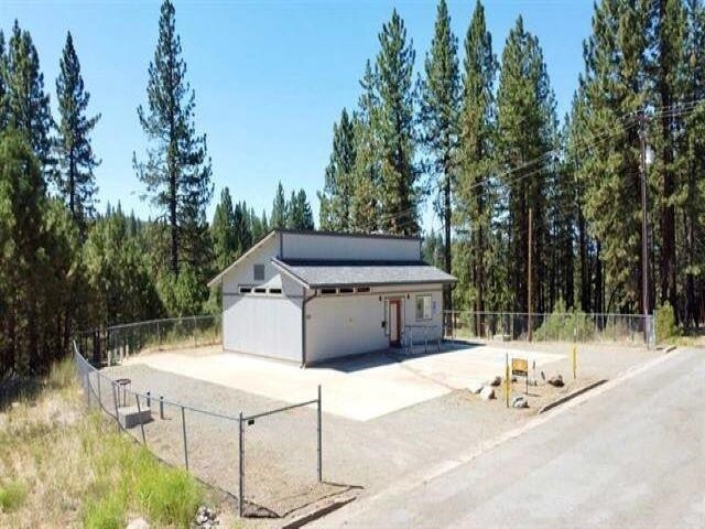 More Photos Of 620 E Sierra Ave, Portola Restaurant For Sale