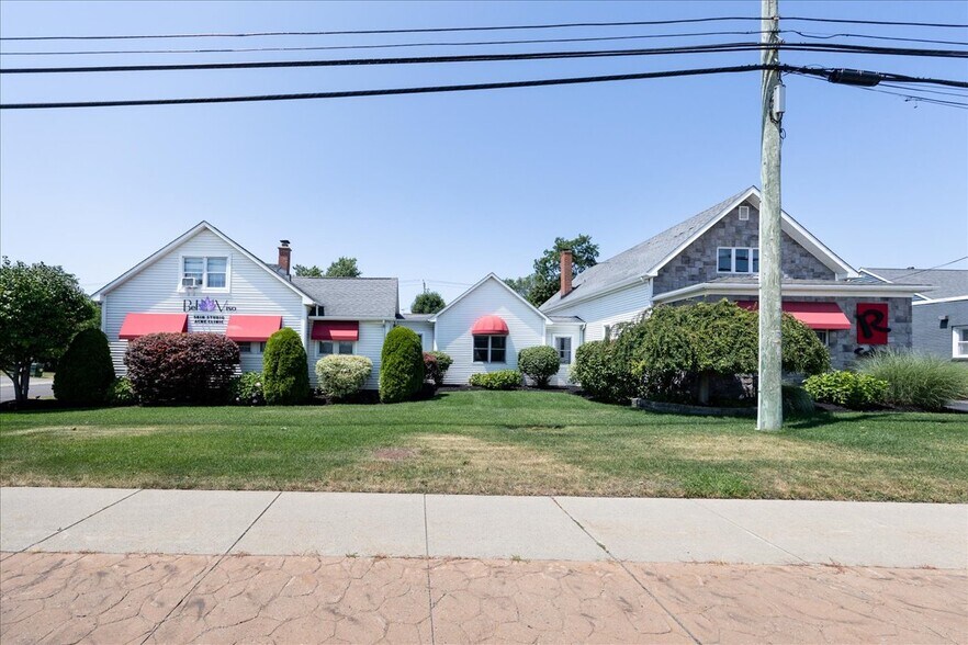 Primary Photo Of 7158 Transit Rd, Buffalo Freestanding For Sale