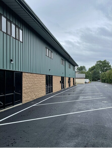 More Photos Of 20 Cotluss Rd, Riverdale Warehouse For Lease