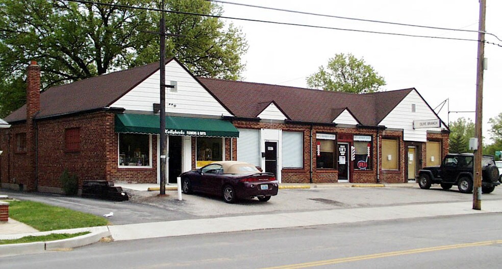 More Photos Of 8901-8909 Lackland Rd, Saint Louis Freestanding For Lease