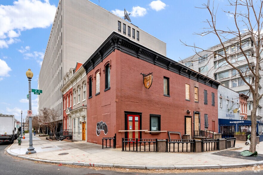 More Photos Of 126 C St NW, Washington Loft Creative Space For Lease