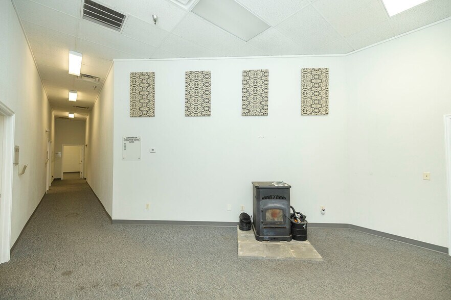 More Photos Of 226 E Ross St, Clearwater Freestanding For Sale