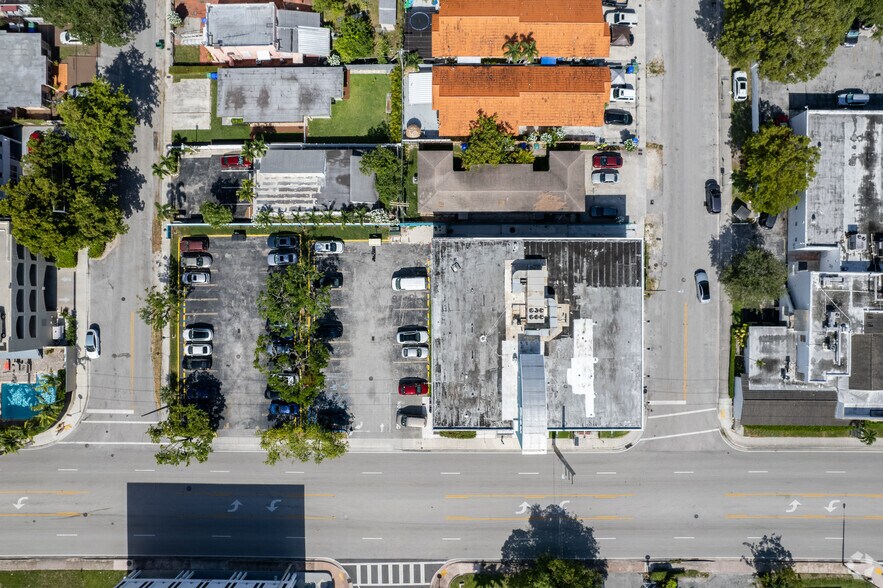 More Photos Of 2401 S Douglas Rd, Miami Medical For Lease