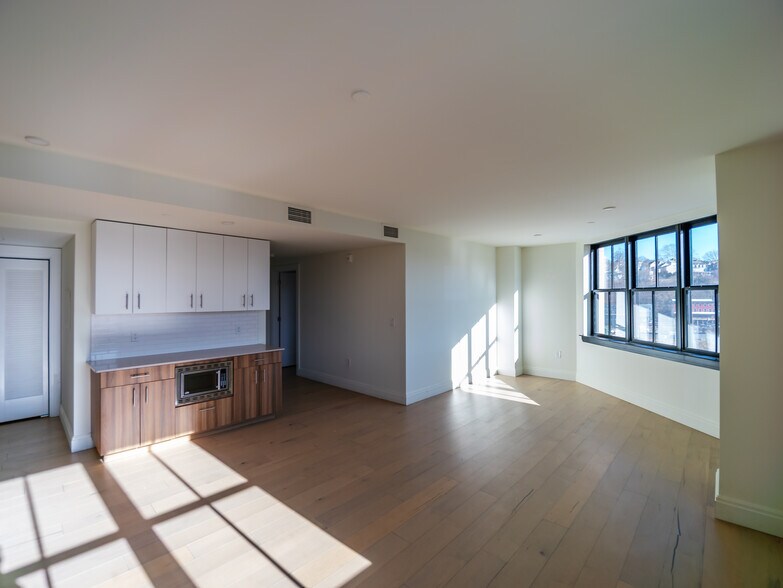 More Photos Of 100 Northampton St, Easton Apartments For Sale