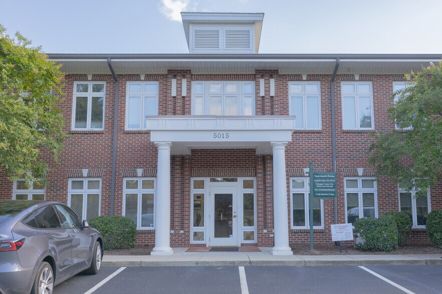 More Photos Of 5015 Southpark Dr, Durham Medical For Lease