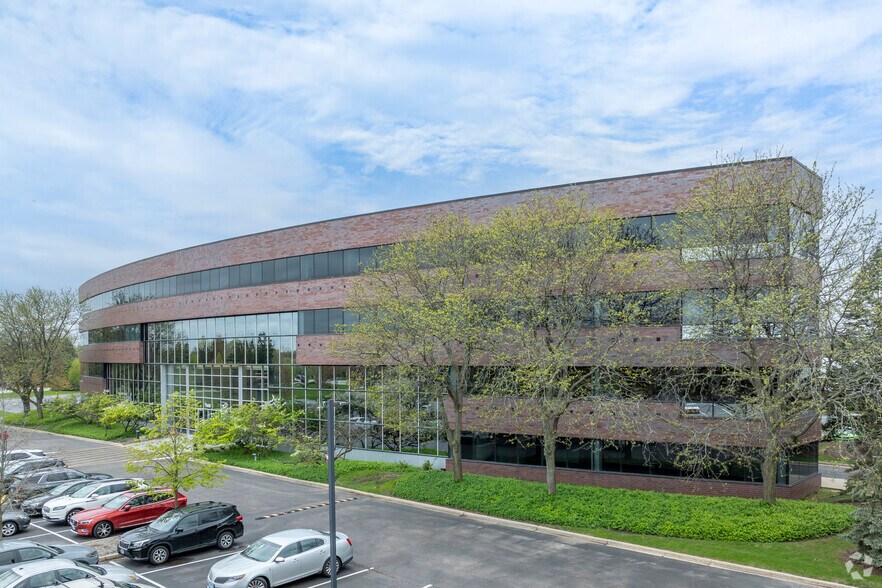 More Photos Of 1660 Feehanville Dr, Mount Prospect Medical For Lease