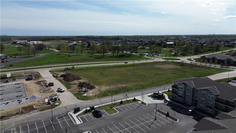 More Photos Of NW Shoal Creek Pky, Kansas City Land For Sale