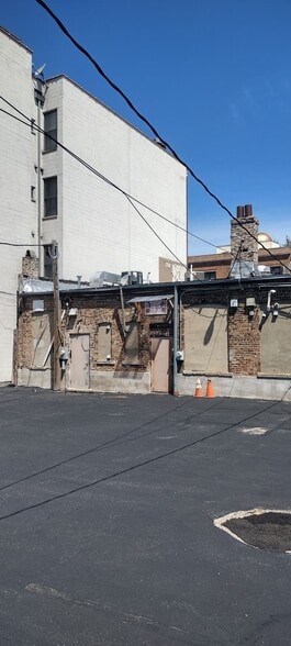 More Photos Of 1459-1469 W Irving Park Rd, Chicago Storefront For Lease