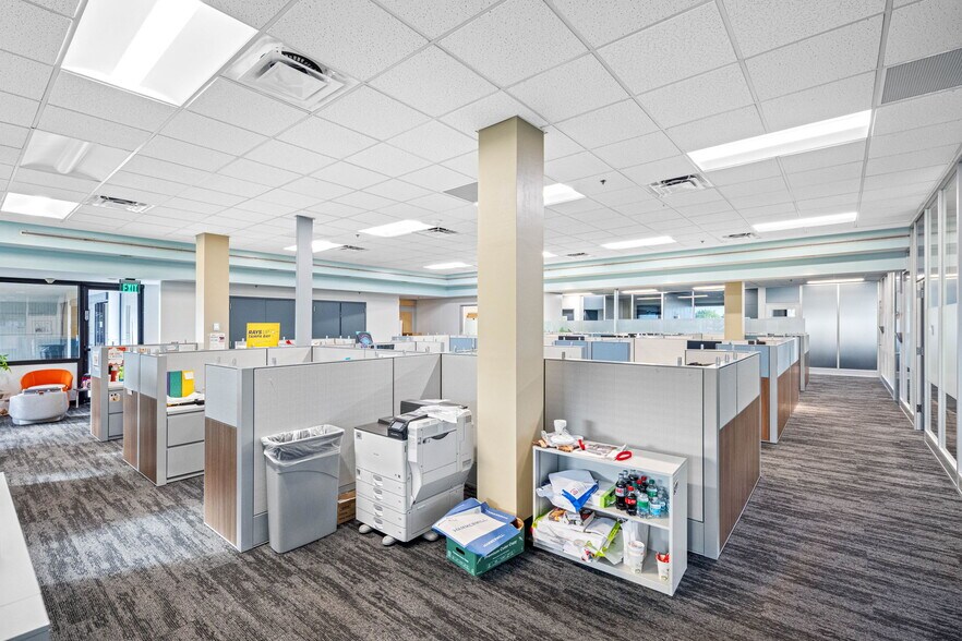 More Photos Of 6801 E Hillsborough Ave, Tampa Office Residential For Sale