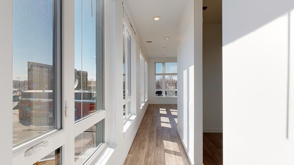 More Photos Of 1190 S Pennsylvania St, Denver Apartments For Sale