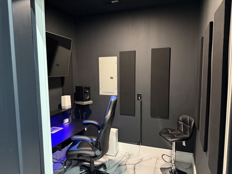 More Photos Of 370 Herron Dr, Nashville Loft Creative Space For Sale