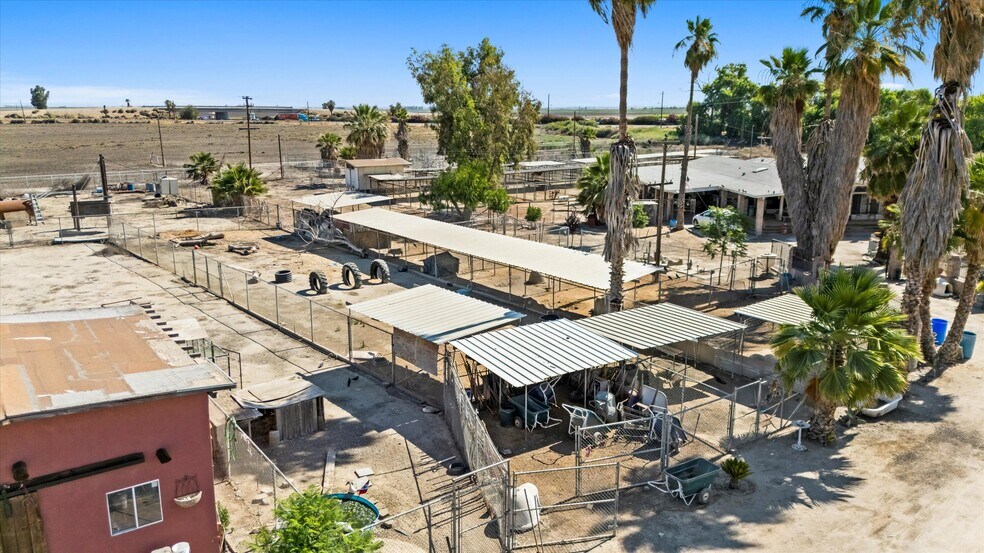 More Photos Of 8661 Herring Rd, Bakersfield Land For Sale