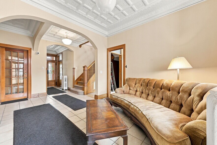 More Photos Of 44 Main St, Kingston Office For Lease