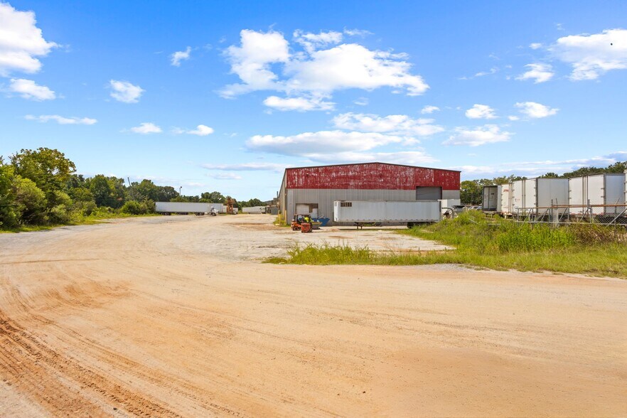 More Photos Of 1705 - 1709 Old Georgia Hwy, Gaffney Warehouse For Sale