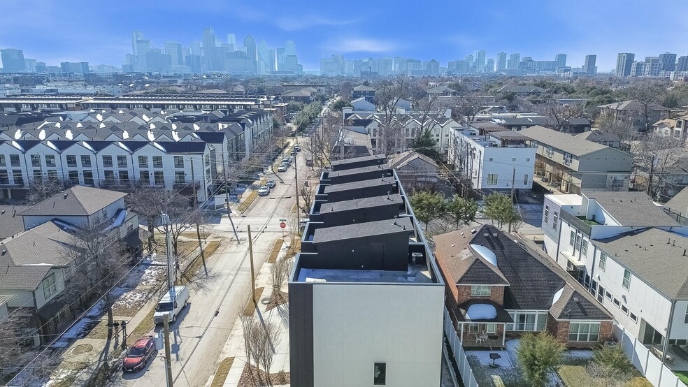 More Photos Of 2202 N Carroll Ave, Dallas Apartments For Sale