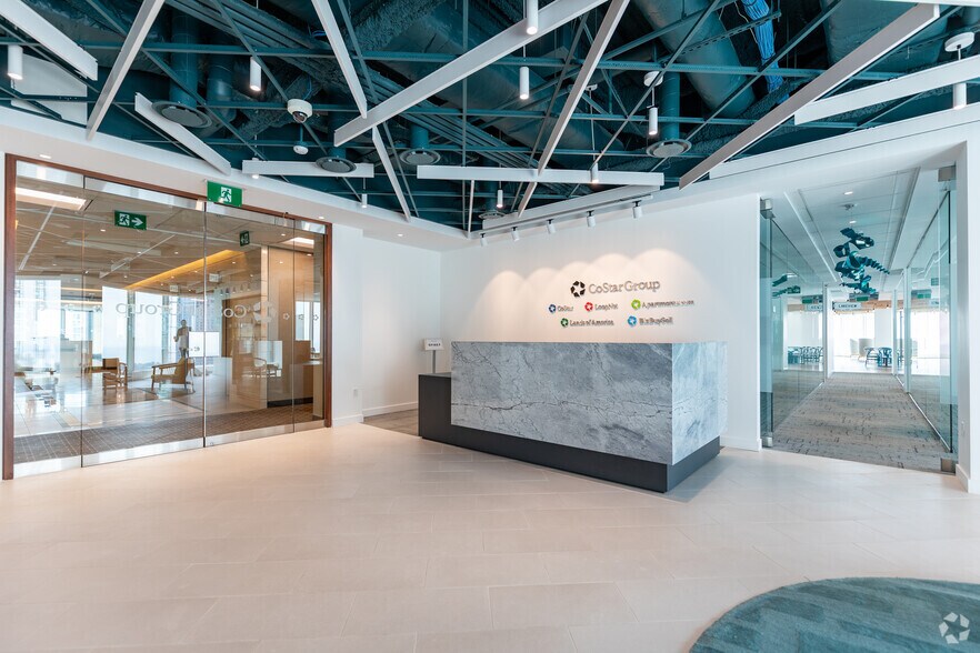 More Photos Of 181 Bay St, Toronto Office For Lease