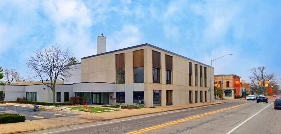 Primary Photo Of 100 E Chicago Rd, Sturgis Office For Lease