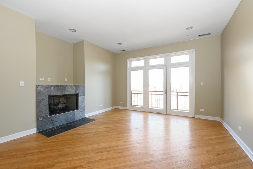 More Photos Of 4930-4932 S Indiana Ave, Chicago Apartments For Sale