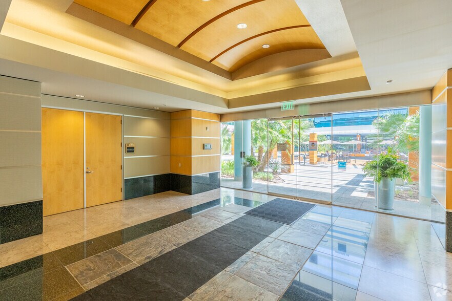 More Photos Of 9635 Granite Ridge Dr, San Diego Office For Lease